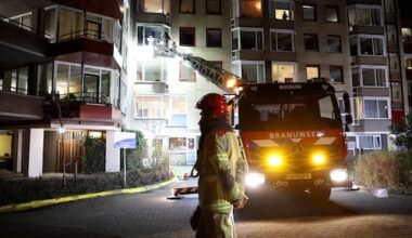 Twee doden en zes lichtgewonden bij grote brand in verzorgingstehuis in Bussum