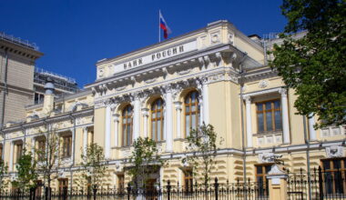 Russische centrale bank verlaagt interventies in vreemde valuta: roebel zal naar verwachting verzwakken