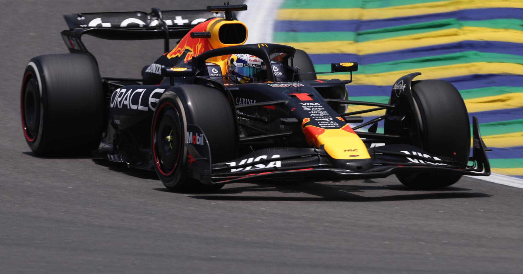 Verstappen ontvangt Palmer-award voor 'waanzinnig' hoogtepunt: "Schrijf Max nooit af"