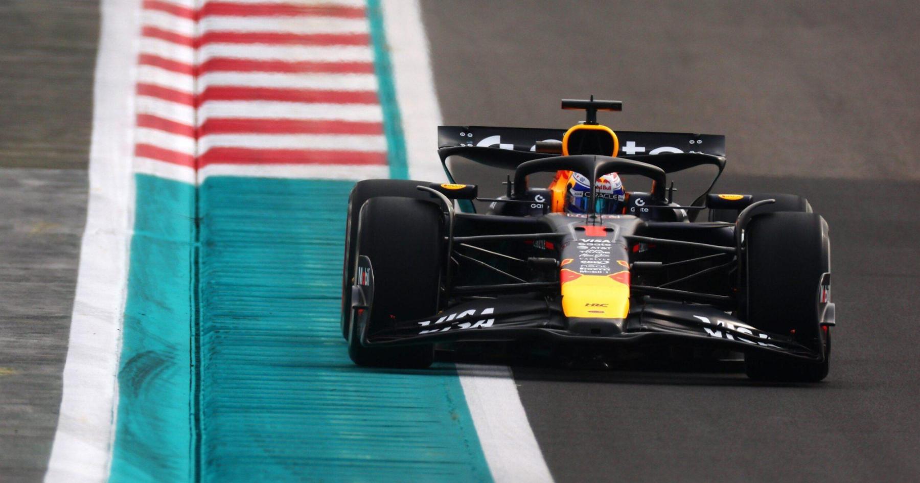 Verstappen houdt Norris bij de les in eerste training Abu Dhabi