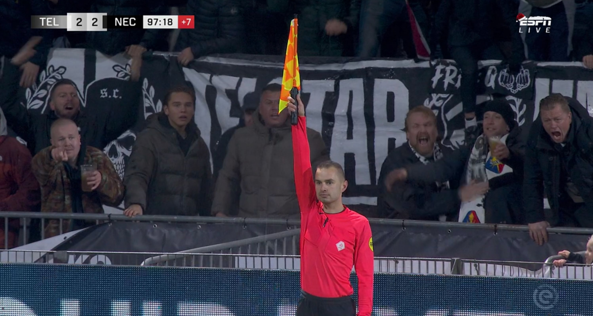 Telstar treft harde maatregel tegen supporter na bierincident