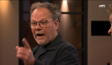 Henk de Jong kritisch op Van Persie: 'Probleem is twee maanden geleden begonnen'