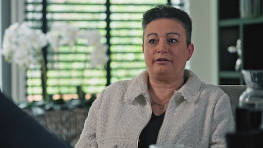 Weduwe Nataschja trapte drie keer in fraude is nu zelf veroordeeld als crimineel in Scam Alert