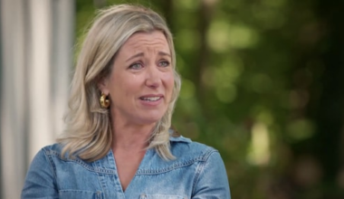 Carrie ten Napel geëmotioneerd in Sterren op het Doek vanwege overlijden 'tweede moeder': 'Moest zo hard huilen'