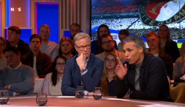 Van Hooijdonk zet vraagtekens bij media rond Van Persie: 'Ik zie bevriende media'