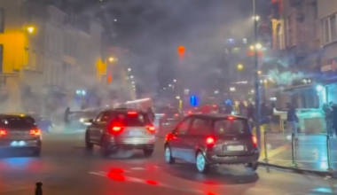 Bizarre beelden: hevige rellen na zege van Marokko op Afrika Cup