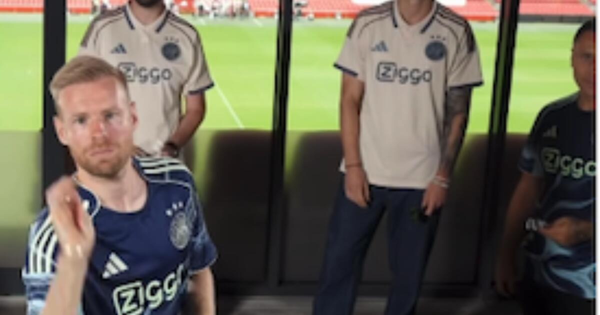 Weghorst en Klaasen darten tegen profdarters: "Hij gooide zo…