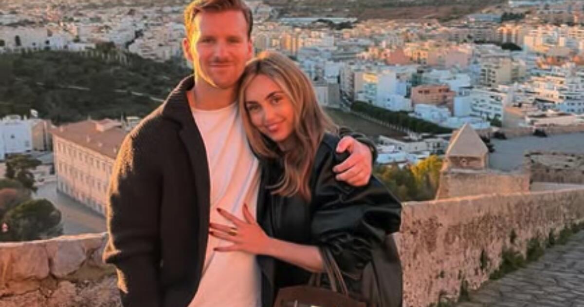 FOTO'S | Dani de Wit en vriendin genieten onder de…