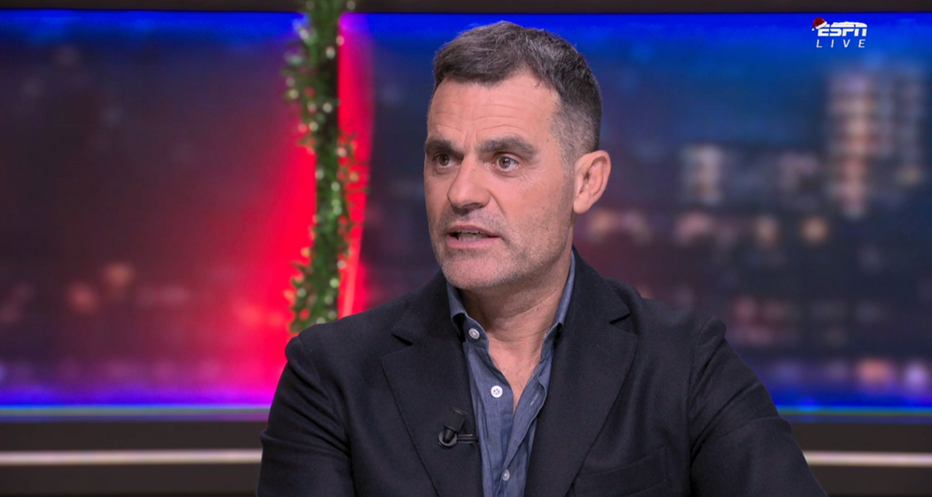 Kenneth Perez: 'Het is echt bizar! Hij heeft compleet zijn kansen vergooid bij Ajax!'