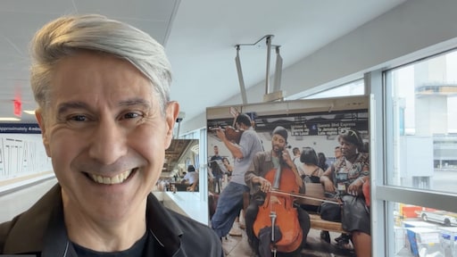 Foto's van deze Nederlander verwelkomen miljoenen reizigers op JFK Airport