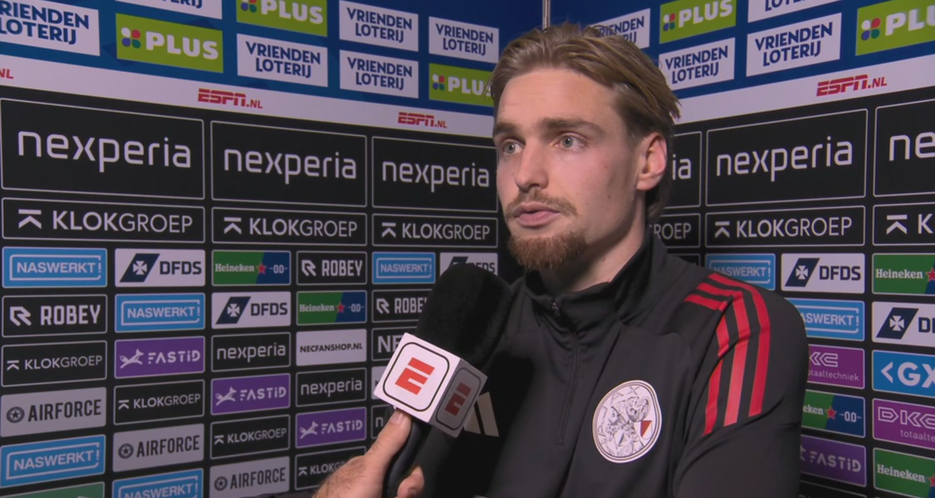 Kenneth Taylor corrigeert ESPN-verslaggever: ‘Dat wil ik even uit de wereld helpen’