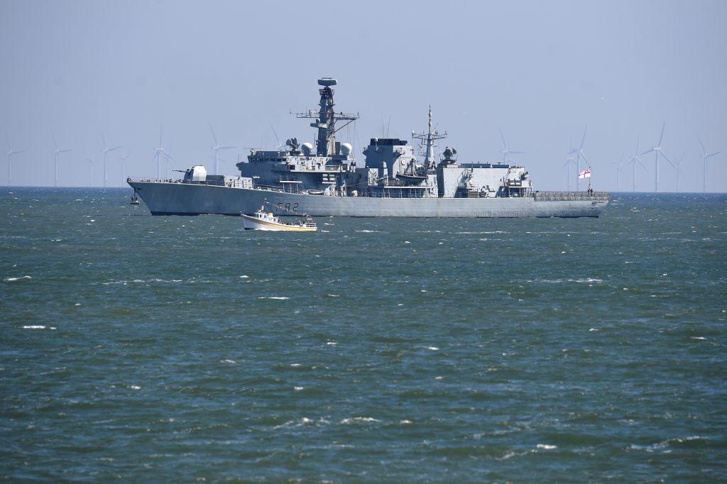 Britse Royal Navy spoort Russische onderzeeër Krasnodar op in Noordzee en Engels Kanaal