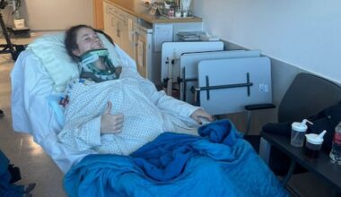 Isa liep dwarslaesie op door skiongeluk, meer mensen dragen rugbescherming