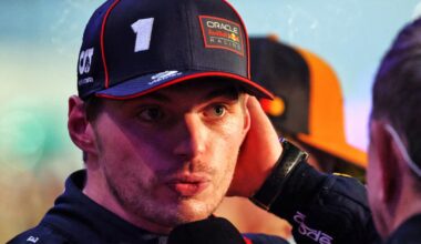 Afwezige Verstappen laat toch van zich horen tijdens FIA-gala