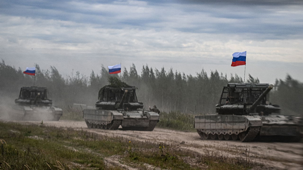 Russische oorlogseconomie onder druk: kosten stijgen terwijl energie-inkomsten krimpen