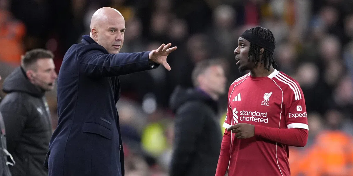 Engelse media over Nederlanders tijdens Liverpool - Wolverhampton Wanderers