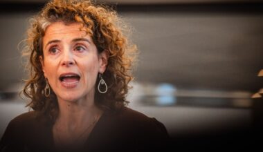 Minister weigert opnieuw: ‘Ik kan niet de gaswinning bij Warffum stoppen’