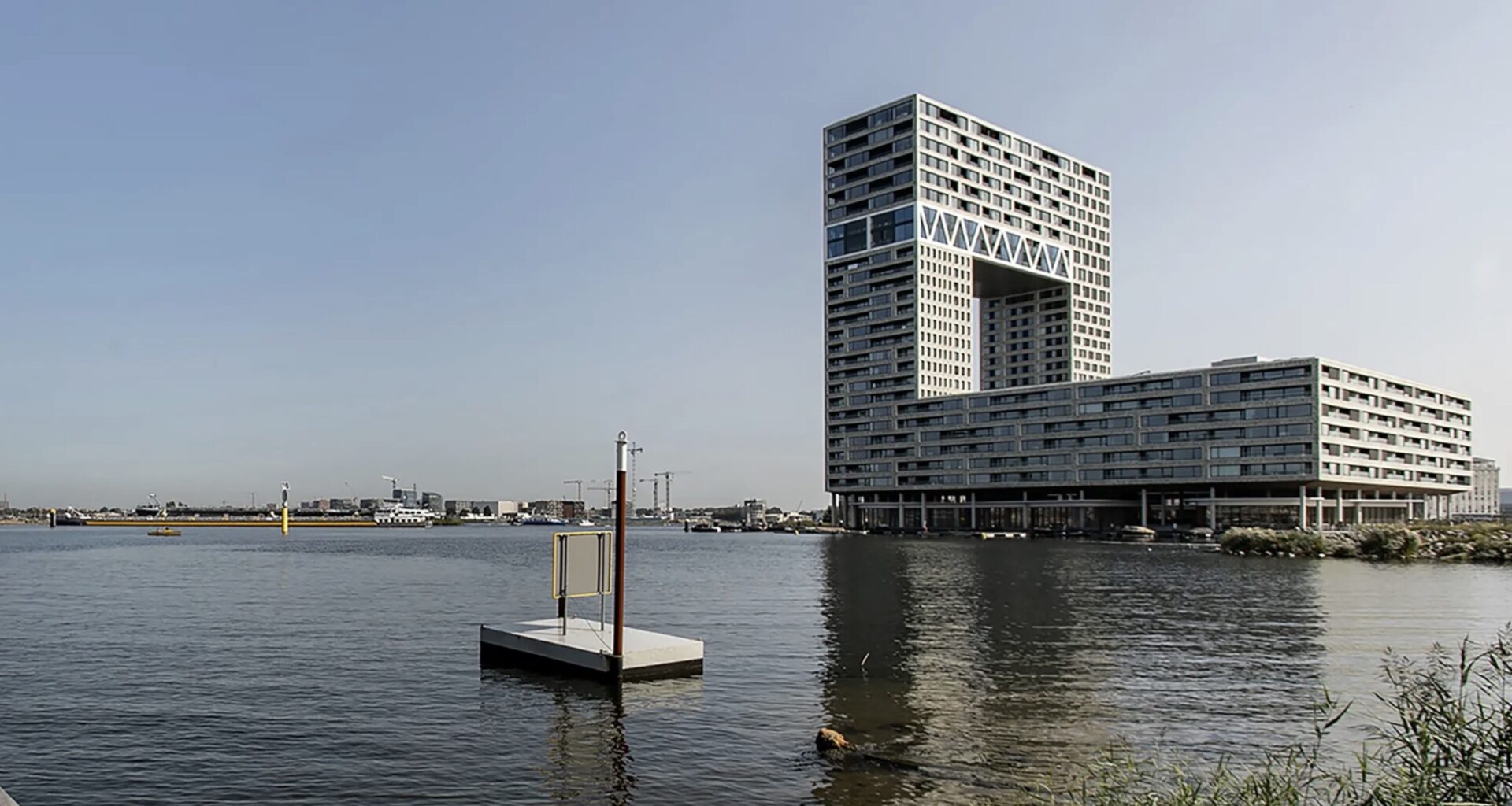 Antoon (23) koopt appartement van € 1,5 miljoen in Amsterdam