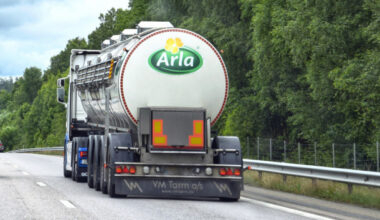 Arla verlaagt melkprijs, maar brengt bio naar piek - Nieuws Melkprijsvergelijker