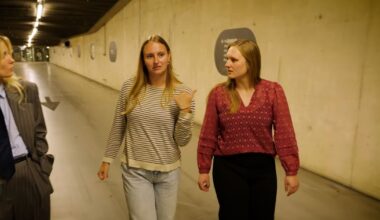 Eva en Suzan rennen voor hun leven in Arnhemse garage