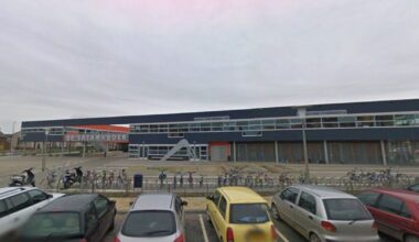 Jongeren terroriseren wijkfeest, voorbijgangers bekogeld met vuurwerk - Omroep Gelderland