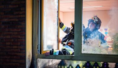 Explosief gaat af bij basisschool - Rijnmond