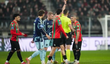 Ajax-fans woedend op arbiter Lindhout