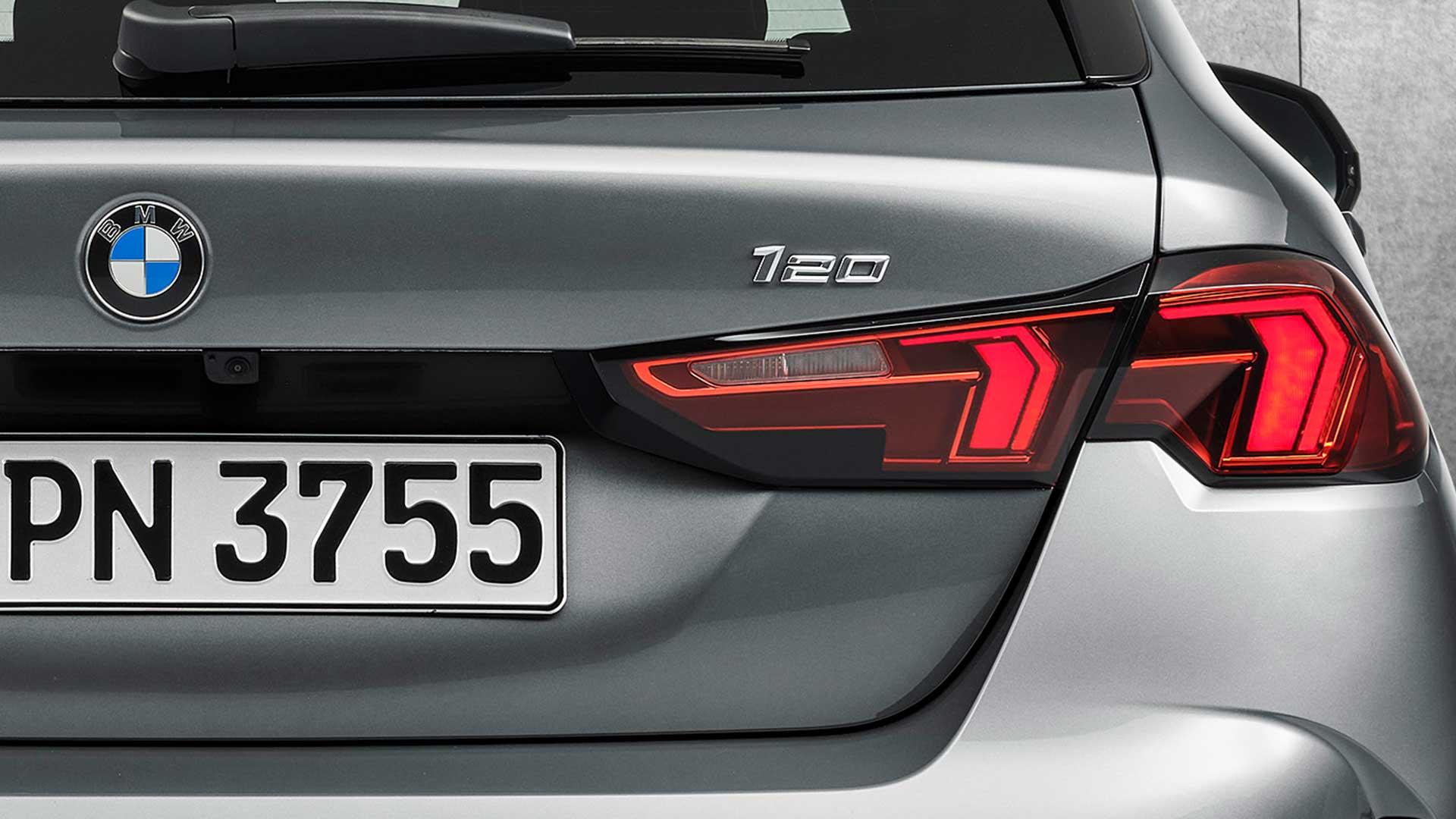 BMW 120 1-serie badge