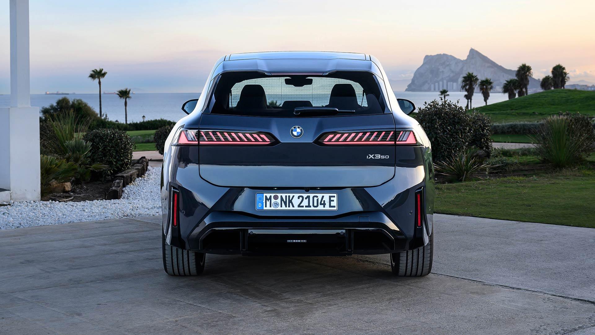 BMW iX3 50 xDrive M Sport Pro 2025 review: achterkant