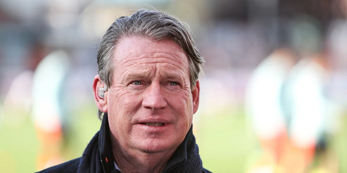 Vink en Been kijken op van doorspelend Ajax