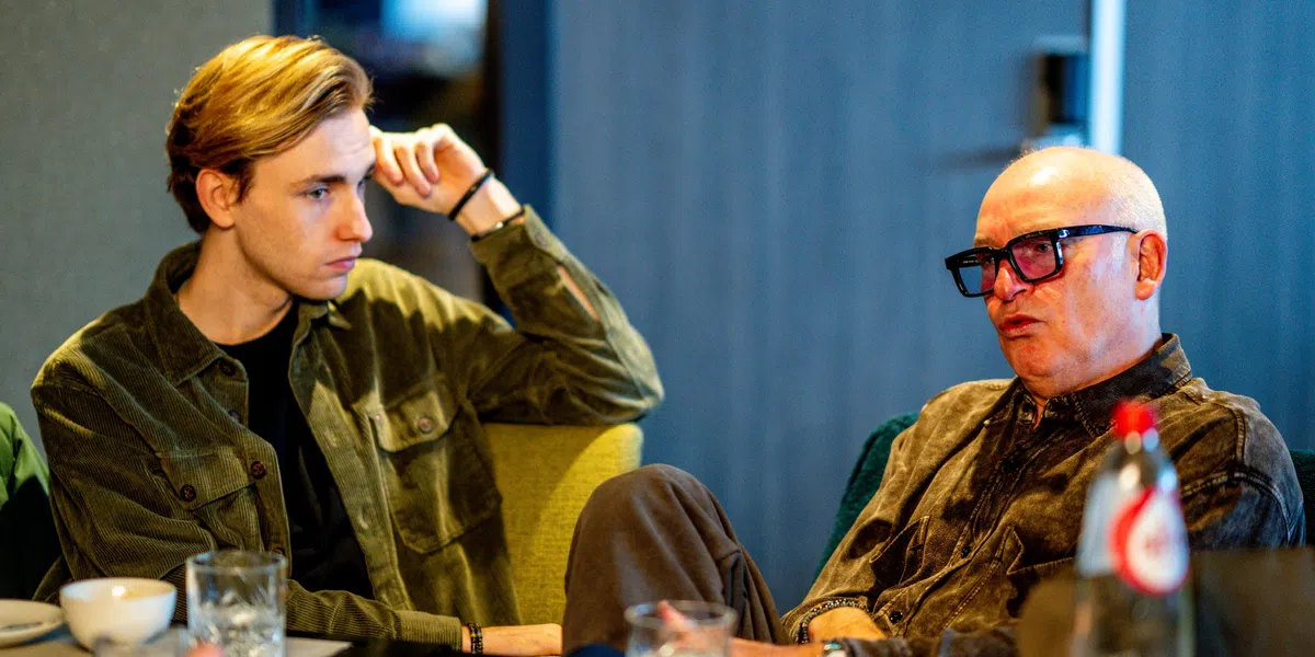 Van der Gijp tipte Dumfries bij Feyenoord