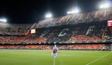 Een vrouwentrainer van Valencia komt om met drie van zijn kinderen