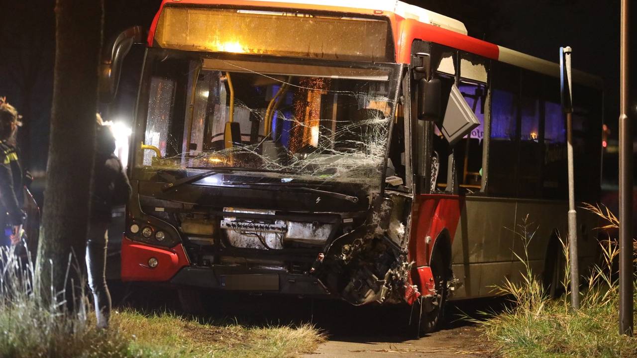 Een persoon is gereanimeerd (foto: Christian Traets / Persbureau Heitink).