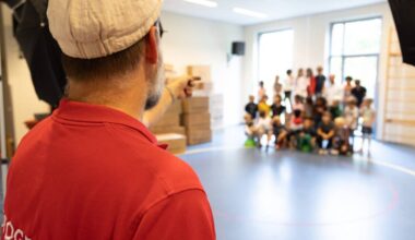 Van middelvingers tot uitstekende tongen: het leven van een schoolfotograaf