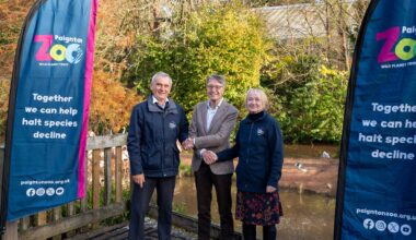 Stephen Kings (interim CEO van de dierenparken), Dirk Lips (algemeen directeur Libéma) en Sarah Barr (hoofd van Wild Planet Trust)