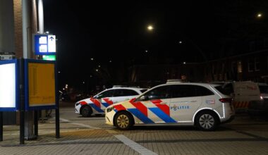 Politie bij station Boxtel zondagavond (foto: Bart Meesters / Persbureau Heitink).