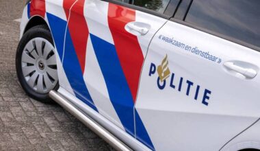Twee nepagenten aangehouden in Tilburg, pinpas en horloge gestolen