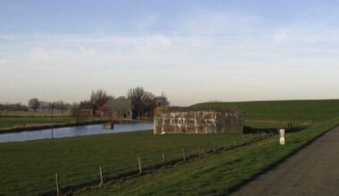 Groningse kust onderdeel van wandel- en fietsroute Atlantikwall: ‘Er zijn 80 jaar geleden grote offers gebracht’