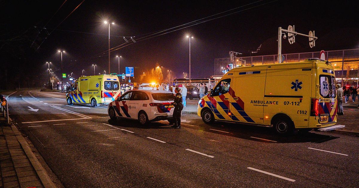 Geweldsincident bij GelreDome, gewonde met spoed afgevoerd - Omroep Gelderland