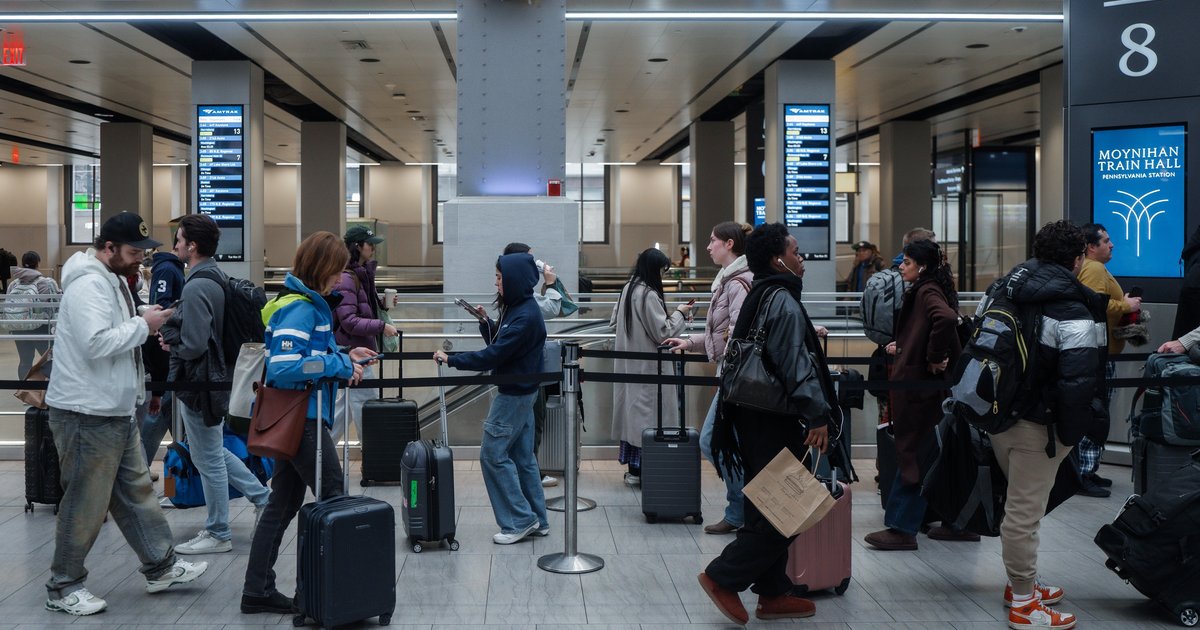 Reizigers op het vliegveld in New York