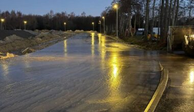 Eerste kerstdag met natuurijs: ijsbaan in Tolbert gaat open