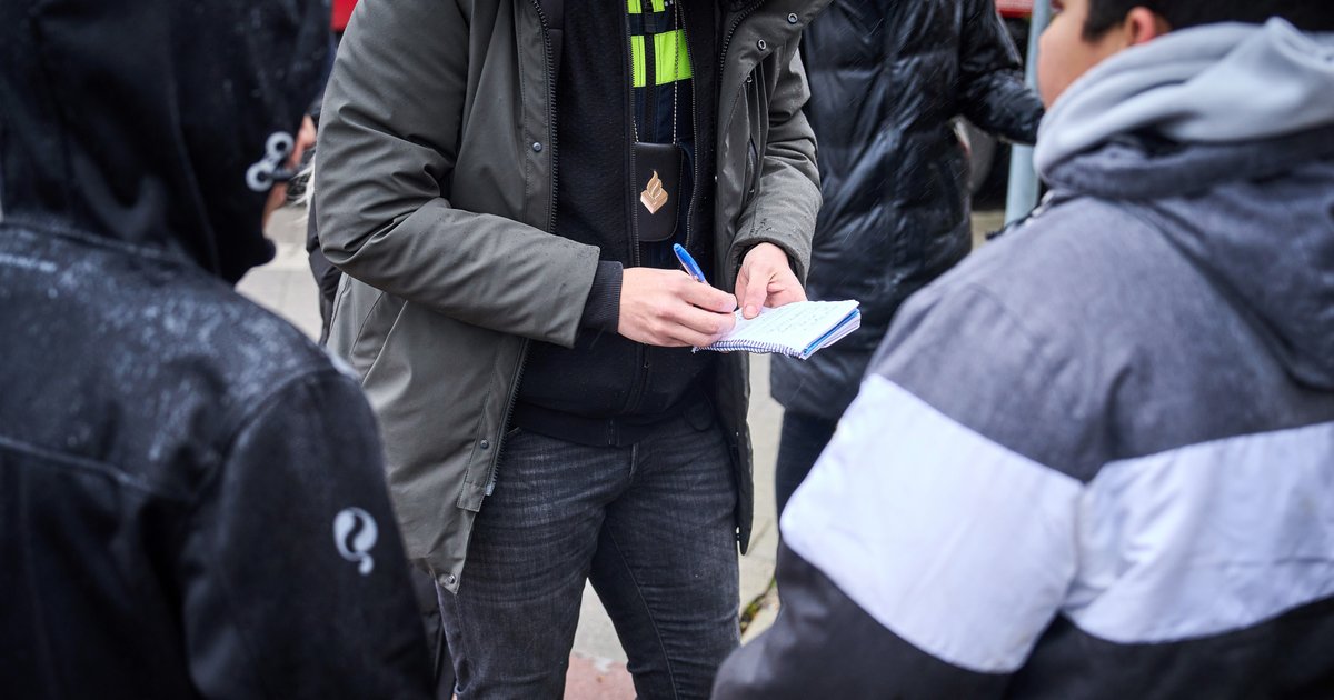 Foto ter illustratie: voor boa's die de vuurwerkregels handhaven is dit de drukste tijd van het jaar