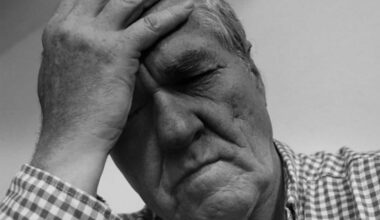 Kan je hersenaneurysma, zoals man van Belle Perez kreeg, voelen aankomen? Neuroloog noemt risicofactoren