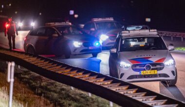 Gewonde bij ongeluk op Centrale As | Oliebollenbakken eindigt in brandje in Frieschepalen - Omrop Fryslân