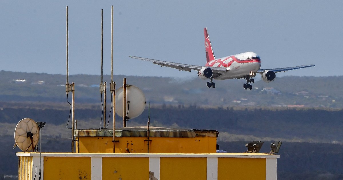 Ter illustratie: vliegtuig boven Hato International Airport in Willemstad, Curaçao