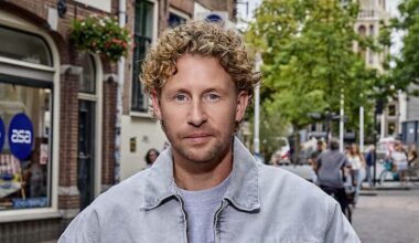 Ewout Genemans loopt mee met politie in Kaapstad voor nieuw seizoen Ewout