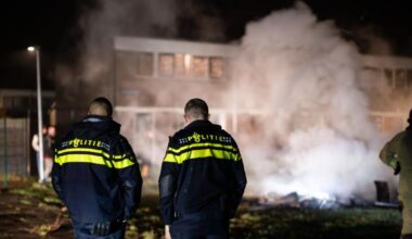 112-nieuws: Politie bekogeld met vuurwerk in Hoogezand