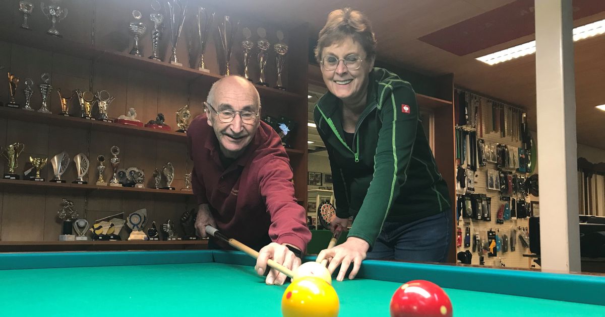 Biljartmaker Cees (70) moet zaak sluiten omdat er geen opvolger te vinden is