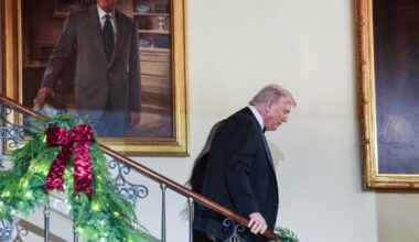 Europa bibbert voor Trump, maar in de VS staat ‘MAGA’ er historisch slecht voor