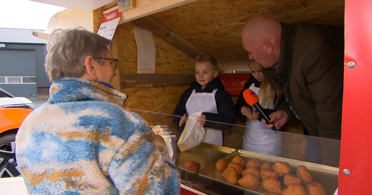 Achtjarige Binck zo gek van oliebollen dat hij zijn eigen kraam heeft